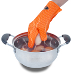 silicone grill gloves in boiling water 150x150