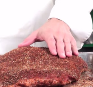 How to Make and Apply a Meat Rub at Home